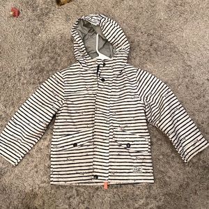 Oshkosh jacket for kids size T4